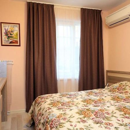 Къщата С Чешмата Apartman Veliko Tarnovo Kültér fotó