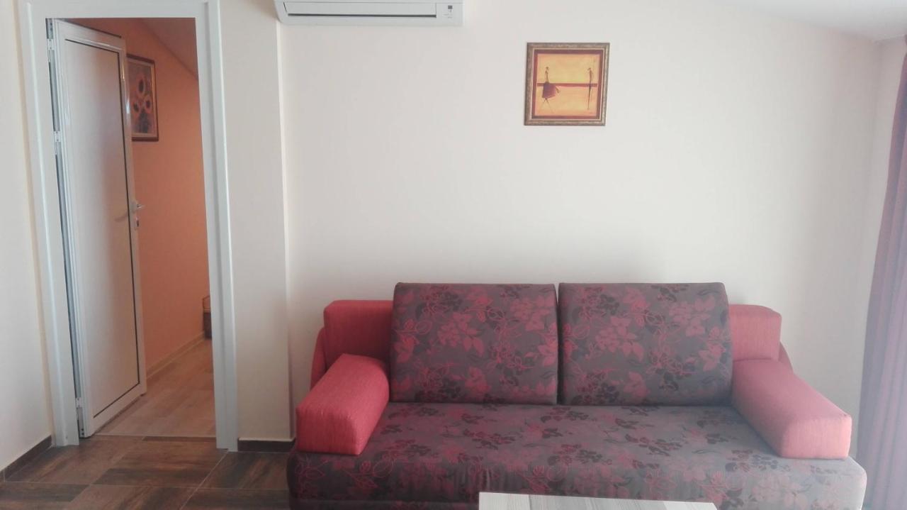 Къщата С Чешмата Apartman Veliko Tarnovo Kültér fotó