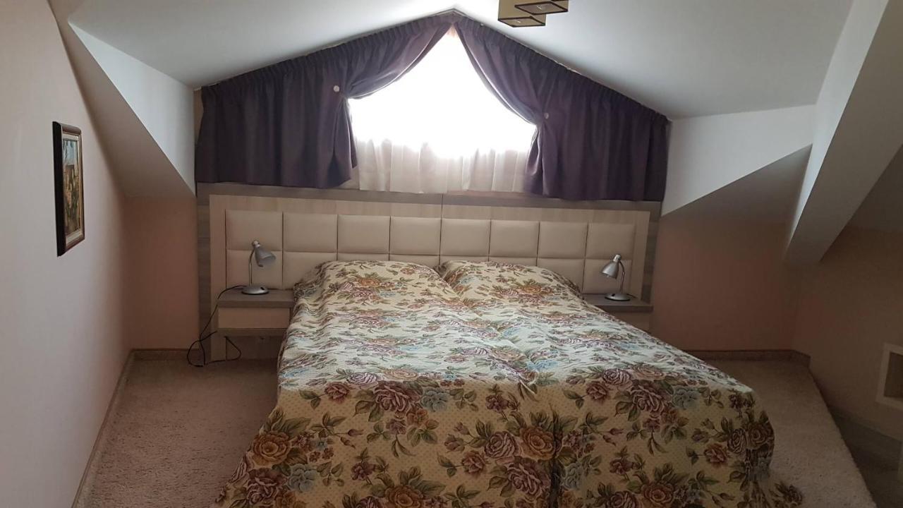 Къщата С Чешмата Apartman Veliko Tarnovo Kültér fotó