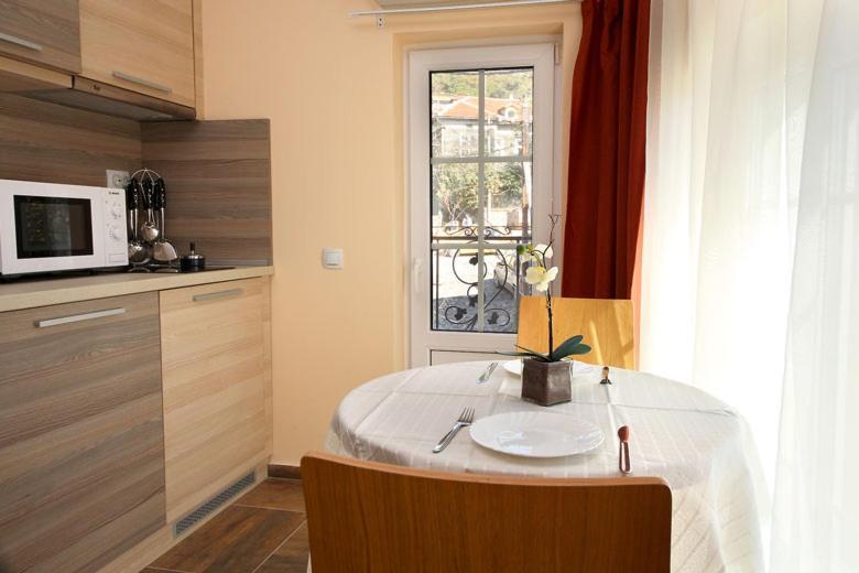 Къщата С Чешмата Apartman Veliko Tarnovo Kültér fotó